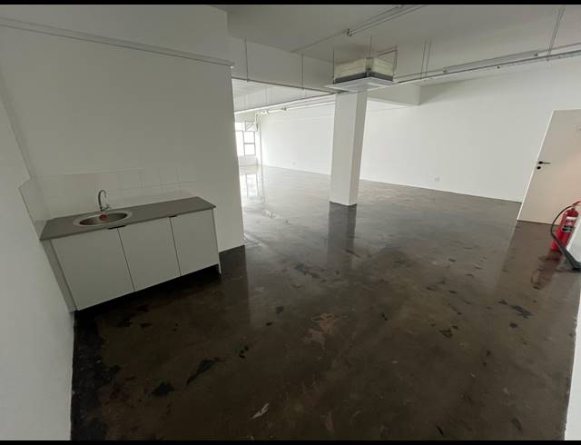 100M² OFFICE TO LET IN CAPE TOWN CITY CENTRE